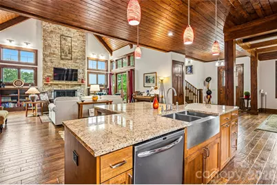 4862 Pinnacle Mountain Road, Zirconia, NC 28790 - Photo 6