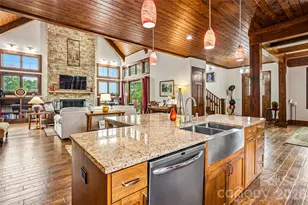 4862 Pinnacle Mountain Rd, Zirconia, NC 28790 - Photo 6