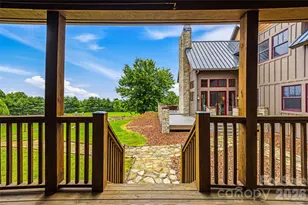 4862 Pinnacle Mountain Rd, Zirconia, NC 28790 - Photo 32