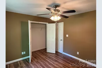 919 N Flint Street, Lincolnton, NC 28092 - Photo 8