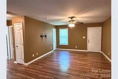 919 N Flint Street, Lincolnton, NC 28092 - Photo 4