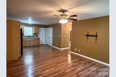 919 N Flint Street, Lincolnton, NC 28092 - Photo 2