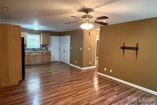 919 N Flint St, Lincolnton, NC 28092 - Photo 2