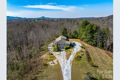 150 Hobby Horse Lane, Hendersonville, NC 28792 - Photo 4