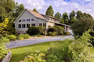 150 Hobby Horse Ln, Hendersonville, NC 28792 - Photo 2