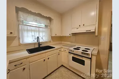 3025 Hazel Drive, Shelby, NC 28152 - Photo 12