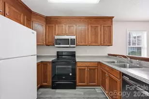 915 Barracuda Ave, Statesville, NC 28677 - Photo 8