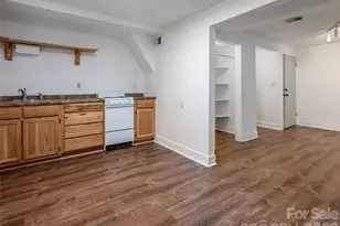 70 Michigan Ave, Asheville, NC 28806 - Photo 32