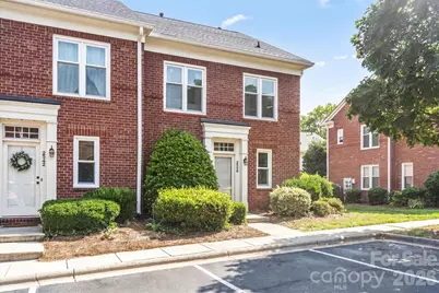 2538 Dilworth Heights Lane, Charlotte, NC 28209 - Photo 4
