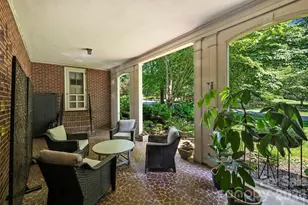 930 Ardsley Rd, Charlotte, NC 28207 - Photo 32