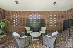 930 Ardsley Rd, Charlotte, NC 28207 - Photo 4