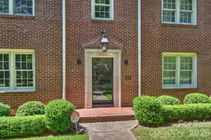 930 Ardsley Rd, Charlotte, NC 28207 - Photo 2