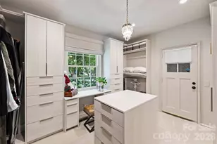 930 Ardsley Rd, Charlotte, NC 28207 - Photo 28
