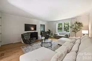 930 Ardsley Rd, Charlotte, NC 28207 - Photo 6