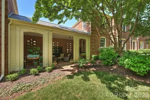 930 Ardsley Rd, Charlotte, NC 28207 - Photo 2