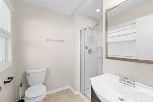 4033 Woodgreen Terrace, Charlotte, NC 28205 - Photo 16