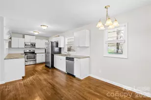 4033 Woodgreen Terrace, Charlotte, NC 28205 - Photo 10