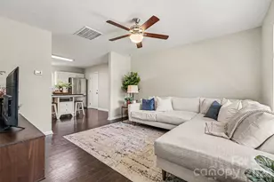 2540 Elmin St, Charlotte, NC 28208 - Photo 4