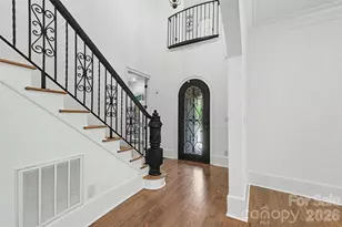 703 Sainte Rose Ln, Charlotte, NC 28226 - Photo 4