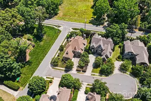 703 Sainte Rose Ln, Charlotte, NC 28226 - Photo 34