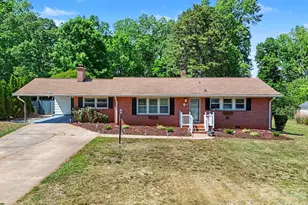 1210 Edgedale Dr, Salisbury, NC 28144 - Photo 2
