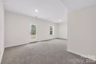 608 17th Ave Dr NE, Hickory, NC 28601 - Photo 12