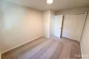 4720 Topsail Ct, Charlotte, NC 28212 - Photo 16