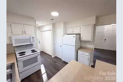 4720 Topsail Court, Charlotte, NC 28212 - Photo 8