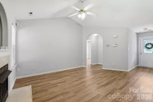7616 Silver Arrow Dr, Charlotte, NC 28273 - Photo 6