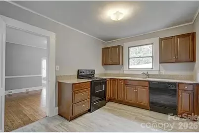 431 W Statesville Avenue, Mooresville, NC 28115 - Photo 10