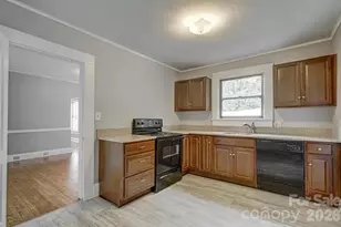 431 W Statesville Ave, Mooresville, NC 28115 - Photo 10