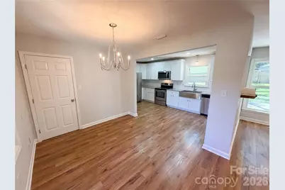 4554 Strangford Avenue, Charlotte, NC 28215 - Photo 6