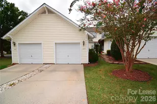 1077 Woodglen Ln, Matthews, NC 28104 - Photo 14