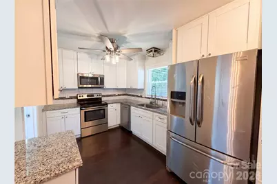 6727 Glenmoor Drive, Charlotte, NC 28214 - Photo 6