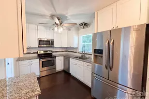 6727 Glenmoor Dr, Charlotte, NC 28214 - Photo 6