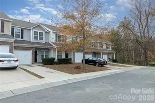 11033 Ardglass Ct, Charlotte, NC 28213 - Photo 2