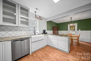 1309 Winding Branch Ct, Charlotte, NC 28216 - Photo 12