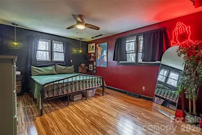 200 Falls Street, Morganton, NC 28655 - Photo 8