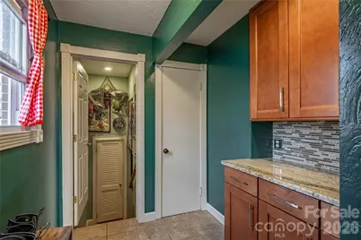 200 Falls Street, Morganton, NC 28655 - Photo 14