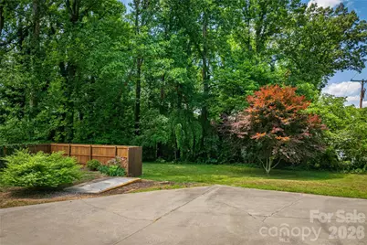 200 Falls Street, Morganton, NC 28655 - Photo 32