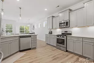 6024 Hampstead Pond Ln, Matthews, NC 28105 - Photo 12