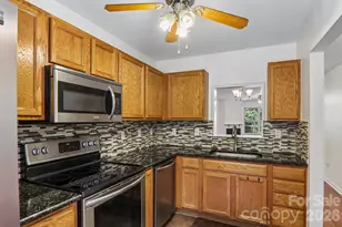 515 Carrington Pl, Arden, NC 28704 - Photo 6