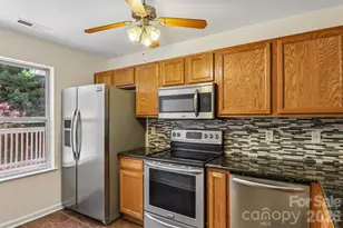 515 Carrington Pl, Arden, NC 28704 - Photo 4