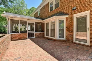 7933 Sunnyvale Ln, Charlotte, NC 28210 - Photo 30