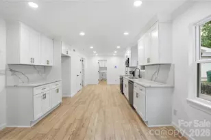 5910 Grosner Pl, Charlotte, NC 28211 - Photo 18