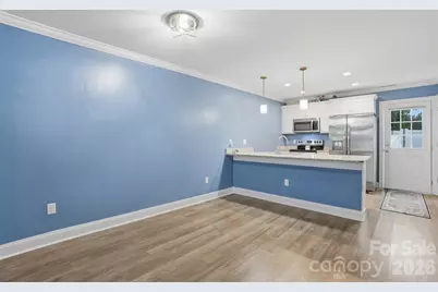 1629 Oak Leaf Drive, Hickory, NC 28601 - Photo 8