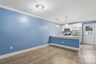 1629 Oak Leaf Dr, Hickory, NC 28601 - Photo 8