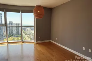333 W Trade St, Charlotte, NC 28202 - Photo 4