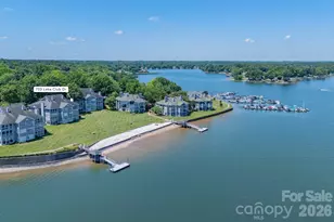 703 Lake Club Dr, Rock Hill, SC 29732 - Photo 2