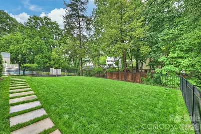 1525 Lynway Drive, Charlotte, NC 28203 - Photo 46